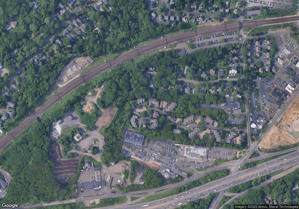 65 Hale Ln unit 65, Darien, CT 06820 - photo 1