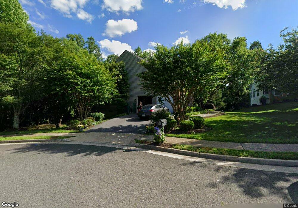 4894 Annamohr Dr, Fairfax, VA 22030 - photo 1