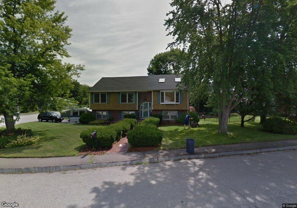 2 Meadow Ln, Woburn, MA 01801 - photo 1