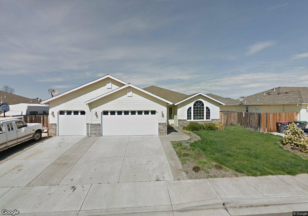 2337 Jeremy St, Central Point, OR 97502 - photo 1