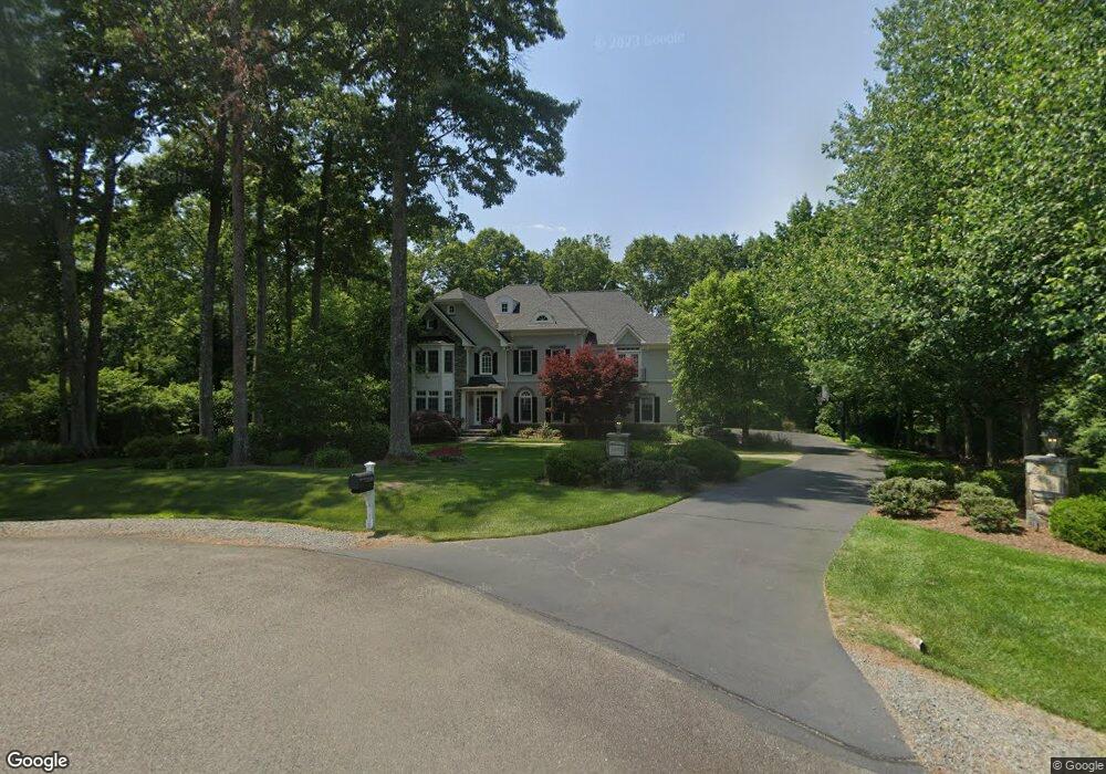 2530 Donns Way, Oakton, VA 22124 - photo 1