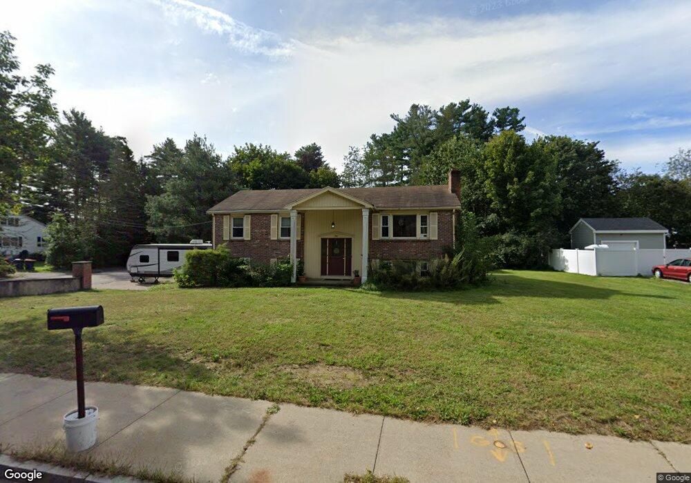 740 Washington St unit 1, Franklin, MA 02038 - photo 1