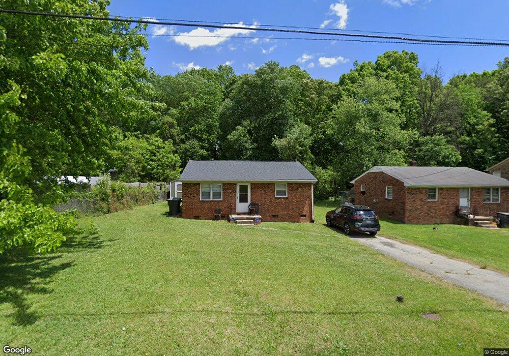 611 Spring Garden Cir unit B, High Point, NC 27260 - photo 1