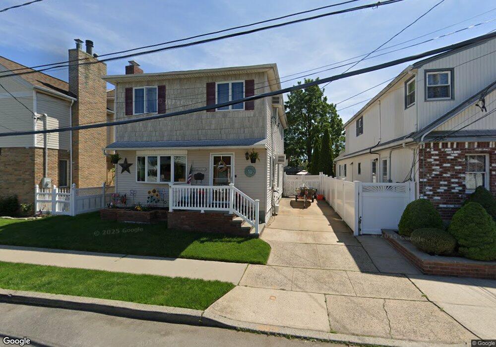 220 Madison Ave, Franklin Square, NY 11010 - photo 1