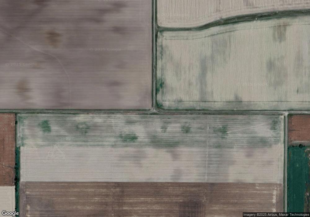 501 West St, Shumway, IL 62461 - photo 1