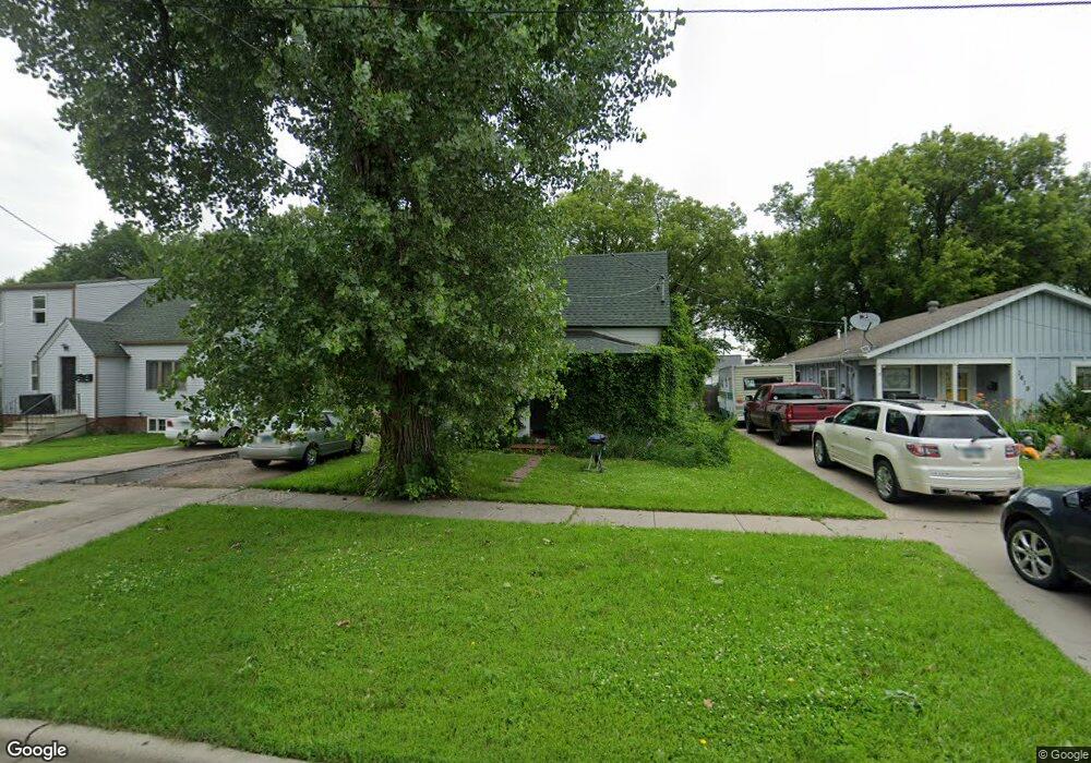 1627 2nd Ave S, Fargo, ND 58103 - photo 1