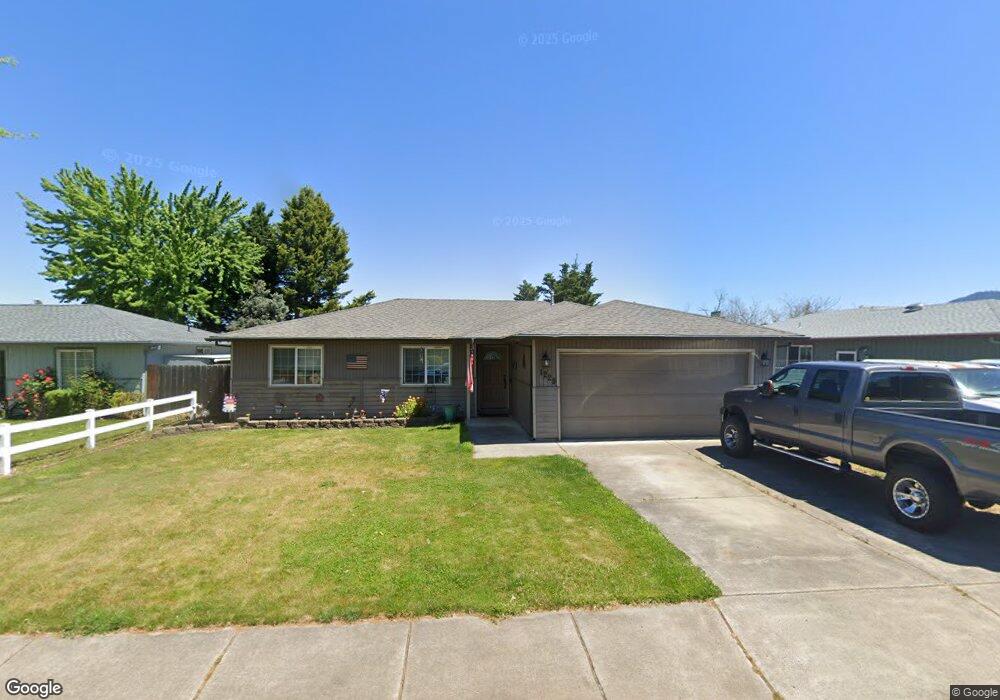 1229 Far West Ave, Central Point, OR 97502 - photo 1