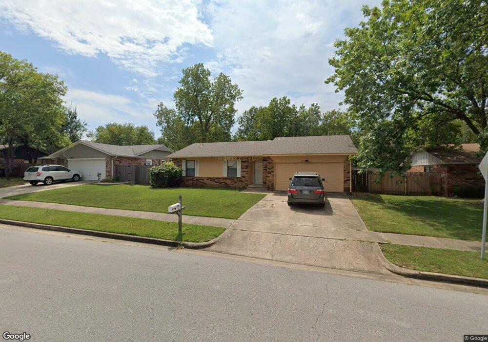 205 E Vicksburg St, Broken Arrow, OK 74011 - photo 1