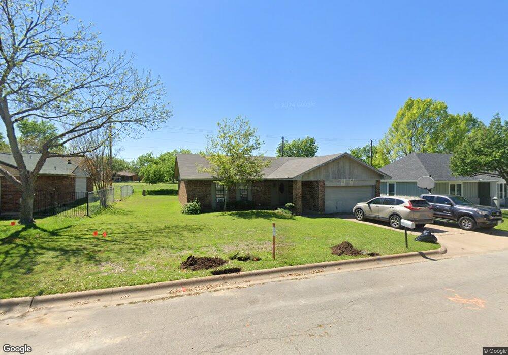 1207 Dirkson St, Weatherford, TX 76086 - photo 1