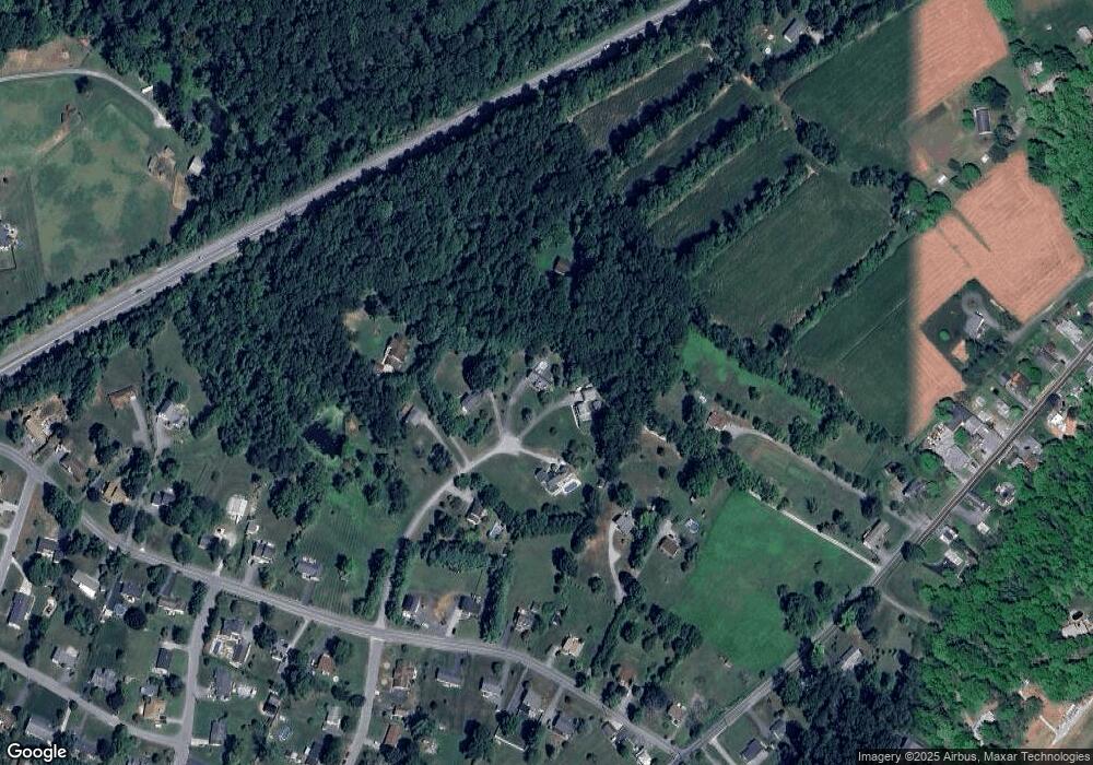 660 Gahle Dr, Westminster, MD 21157 - photo 1