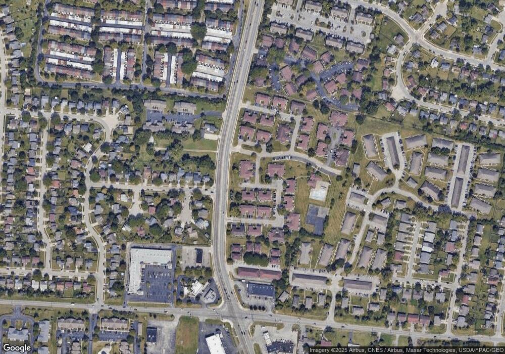 867 Westbury Ln S, Columbus, OH 43228 - photo 1