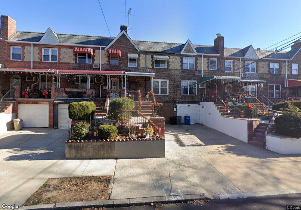 53131 63rd St, Maspeth, NY 11378 - photo 1