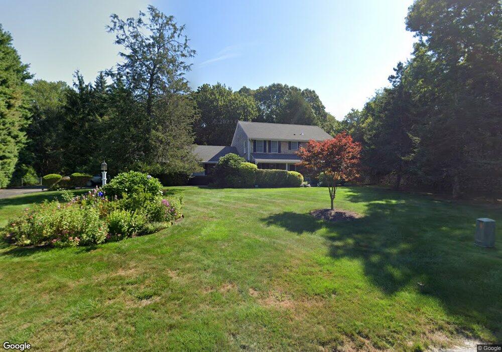 70 Wyndcliff Dr, Saunderstown, RI 02874 - photo 1