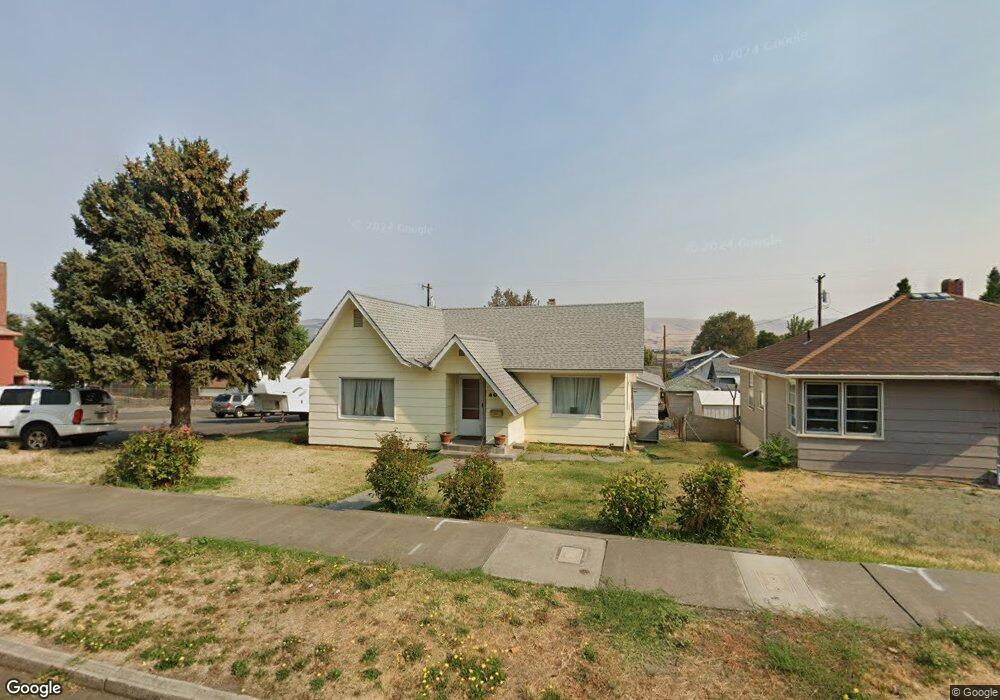 407 E 12th St, the Dalles, OR 97058 - photo 1