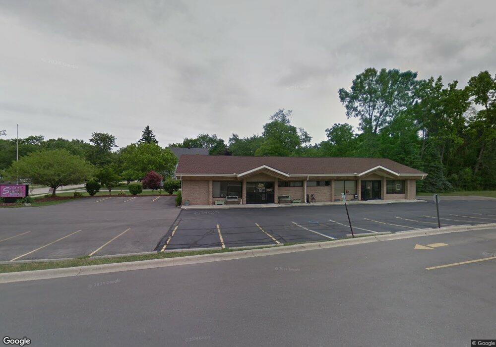 8801 Macomb St, Grosse Ile, MI 48138 - photo 1