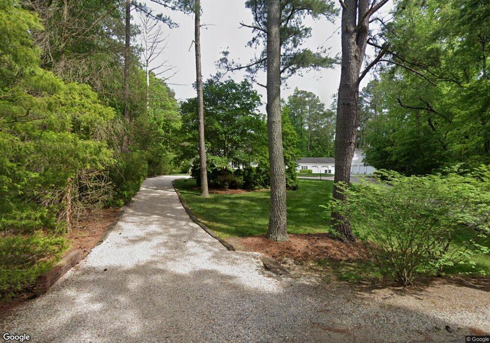 401 Ravenscroft Rd, Petersburg, VA 23805 - photo 1