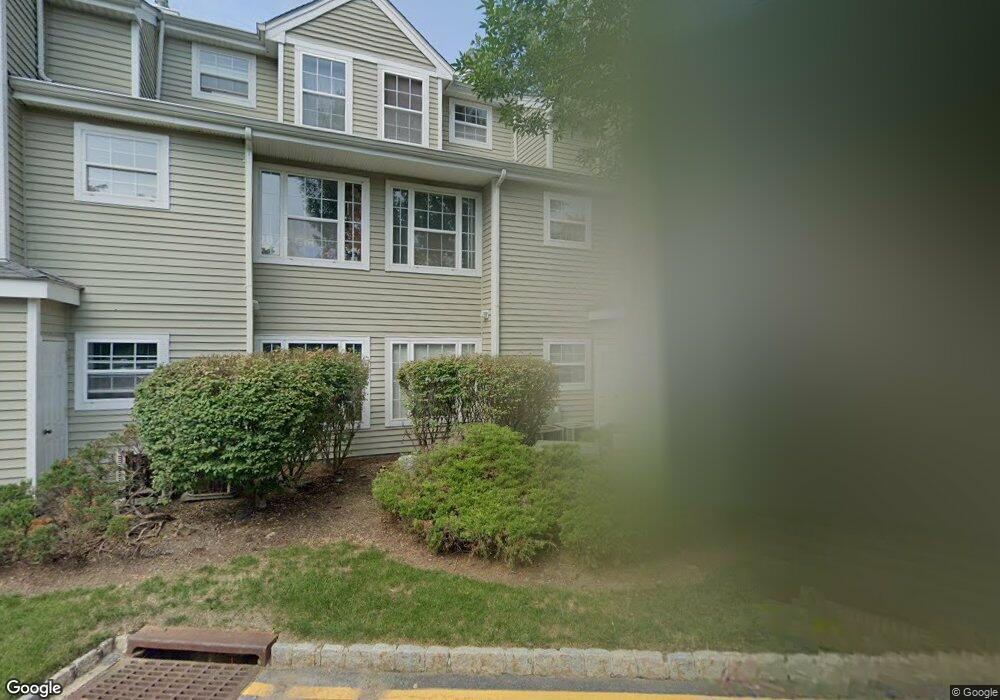 1025 Castle Rd, Mahwah, NJ 07430 - photo 1