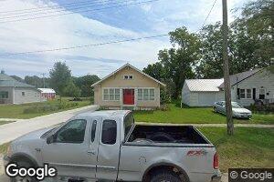 160 4th St N, Maynard, IA 50655