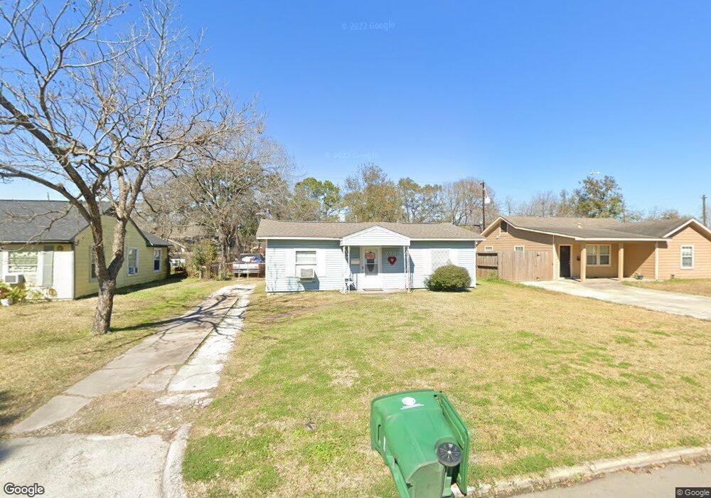 7735 Greenstone St, Houston, TX 77087 - photo 1