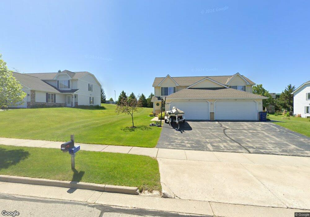 1135 Ellys Way unit 1135, Slinger, WI 53086 - photo 1