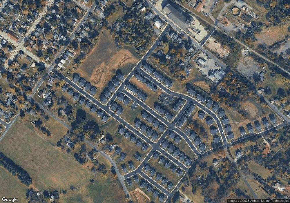 721 Peony Ln, Spring City, PA 19475 - photo 1