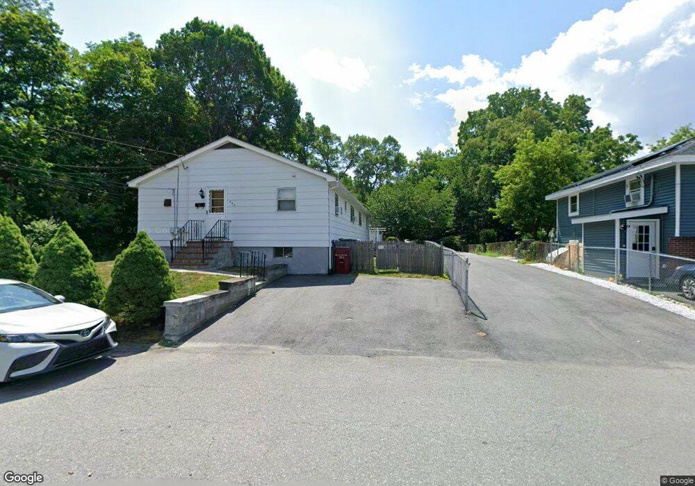 530 Wentworth Ave, Lowell, MA 01852 - photo 1