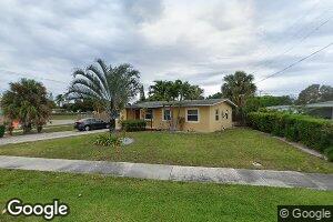 302 S 9th St, Lantana, FL 33462