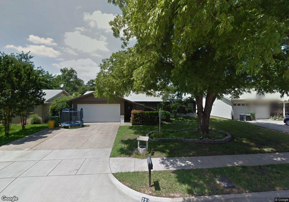 721 Brookfield Dr, Hurst, TX 76053 - photo 1