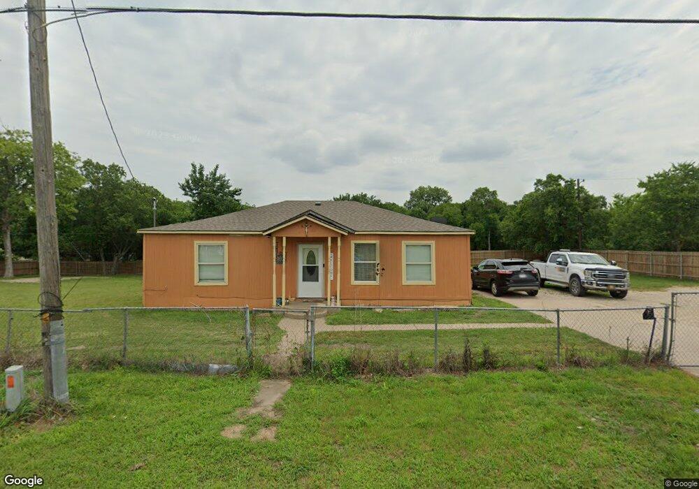 511 Washington St, Ennis, TX 75119 - photo 1