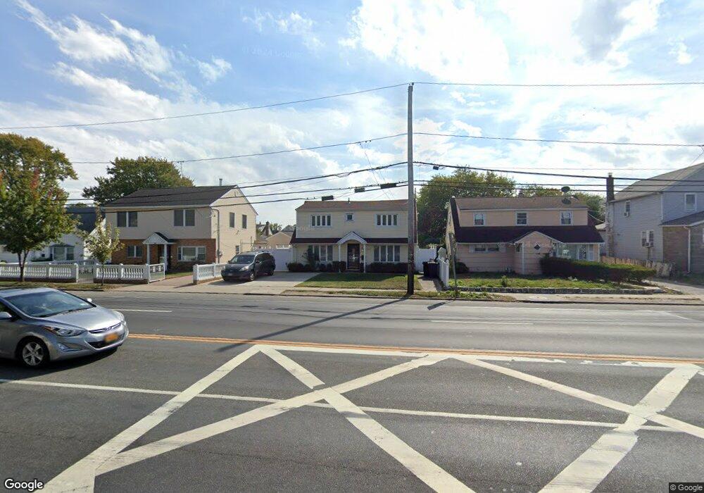 325 Peninsula Blvd, Cedarhurst, NY 11516 - photo 1