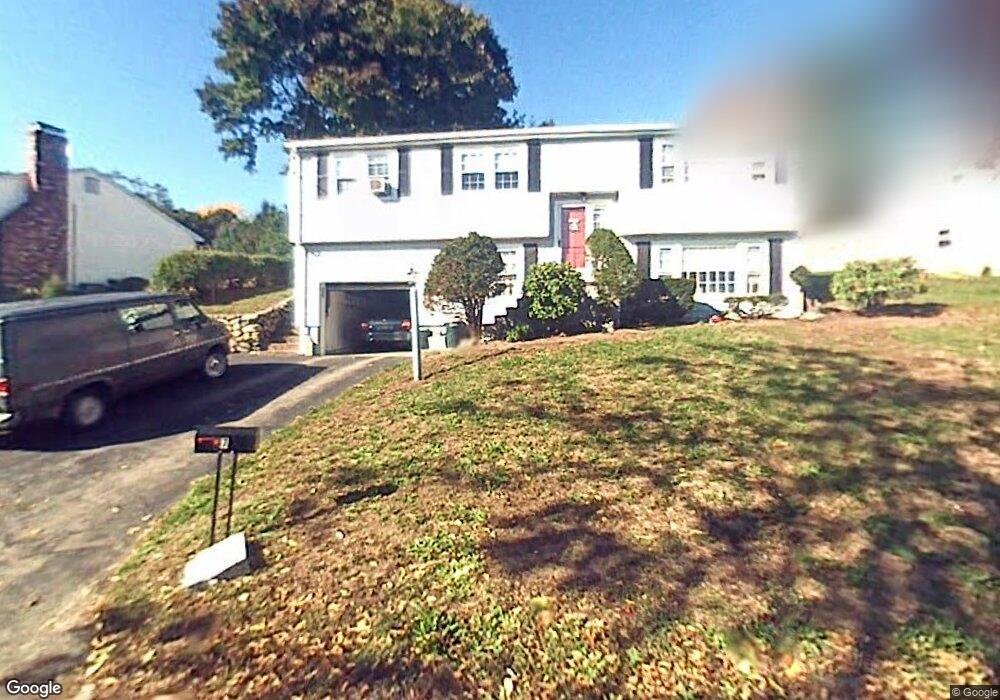 7 Phillips Cir, Waltham, MA 02452 - photo 1