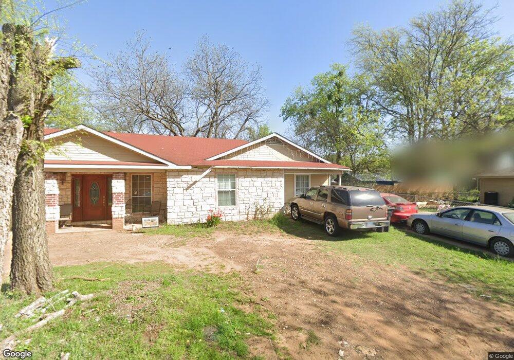 217 Ross St, Cleburne, TX 76031 - photo 1