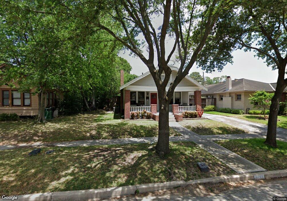 1131 E 7th 1/2 St unit Grg Apt, Houston, TX 77009 - photo 1