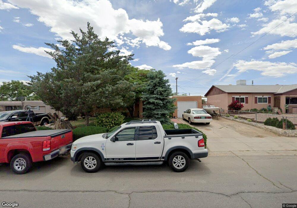 3809 Sierra Vista Dr, Farmington, NM 87402 - photo 1