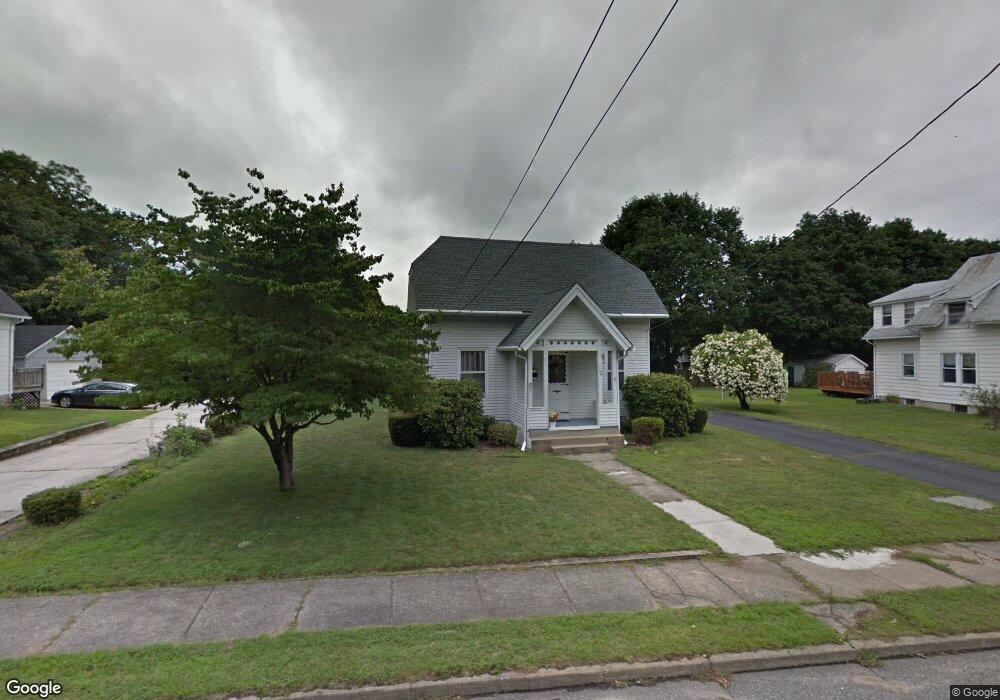 135 Quercus Ave, Willimantic, CT 06226 - photo 1