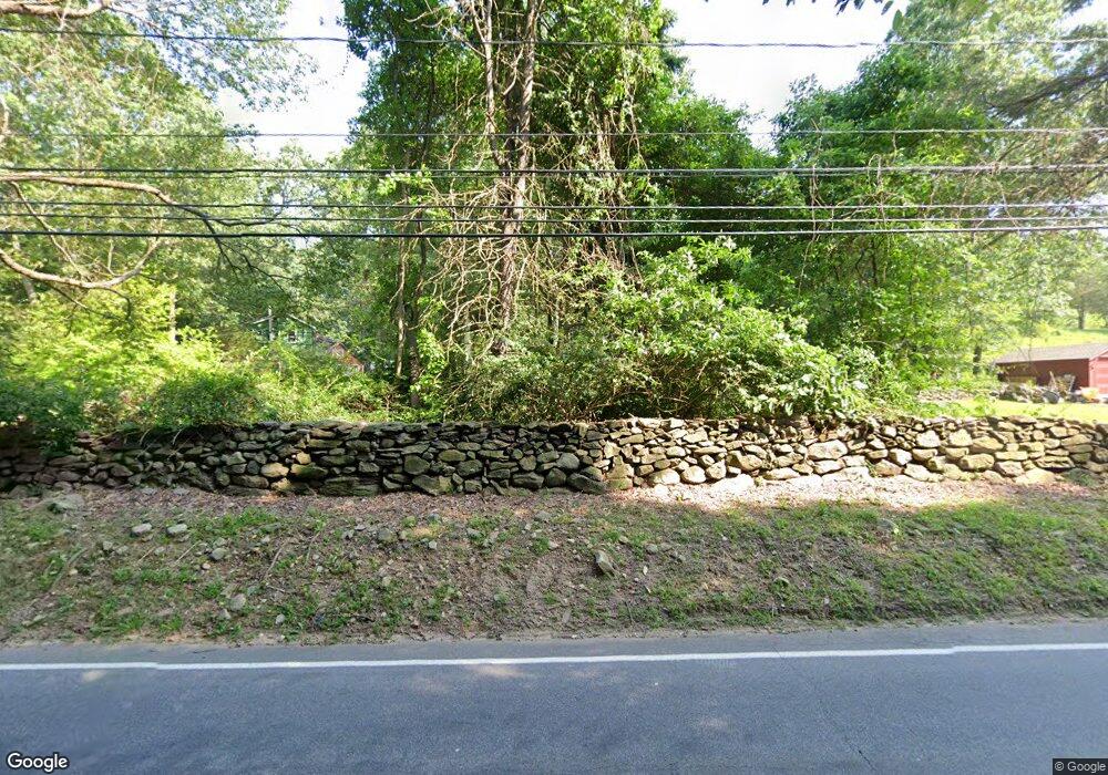 550 Huntington St, Shelton, CT 06484 - photo 1