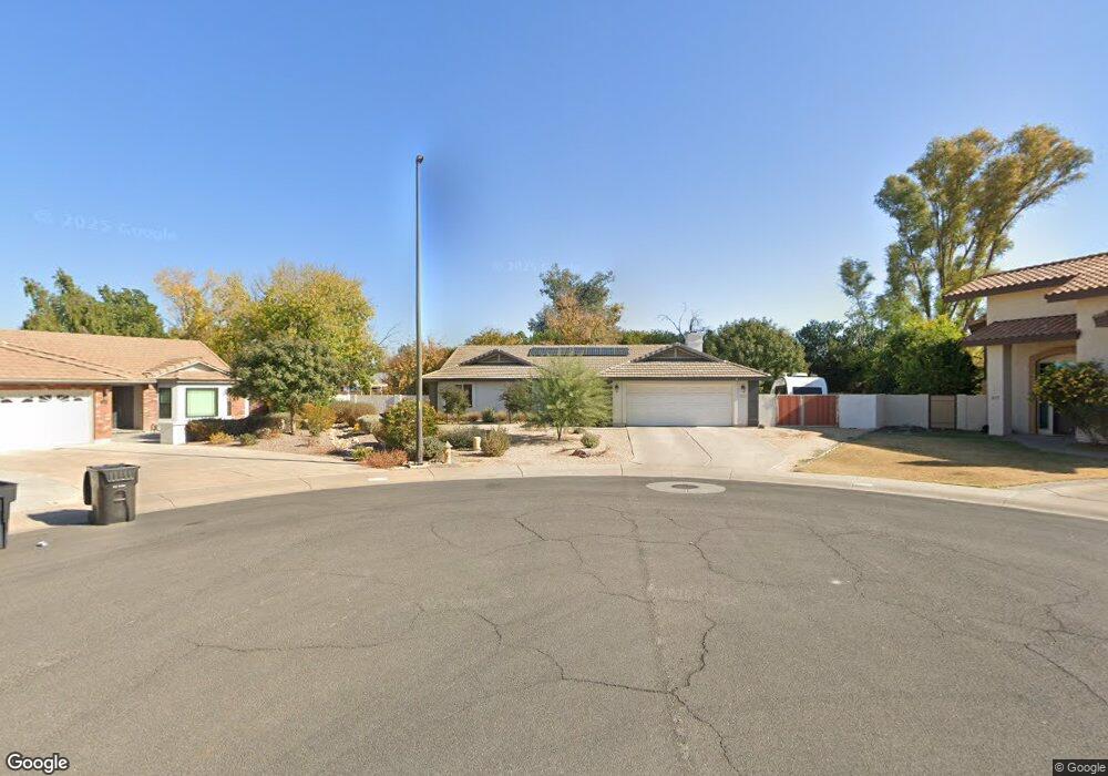 525 E Meadows Ln, Gilbert, AZ 85234 - photo 1