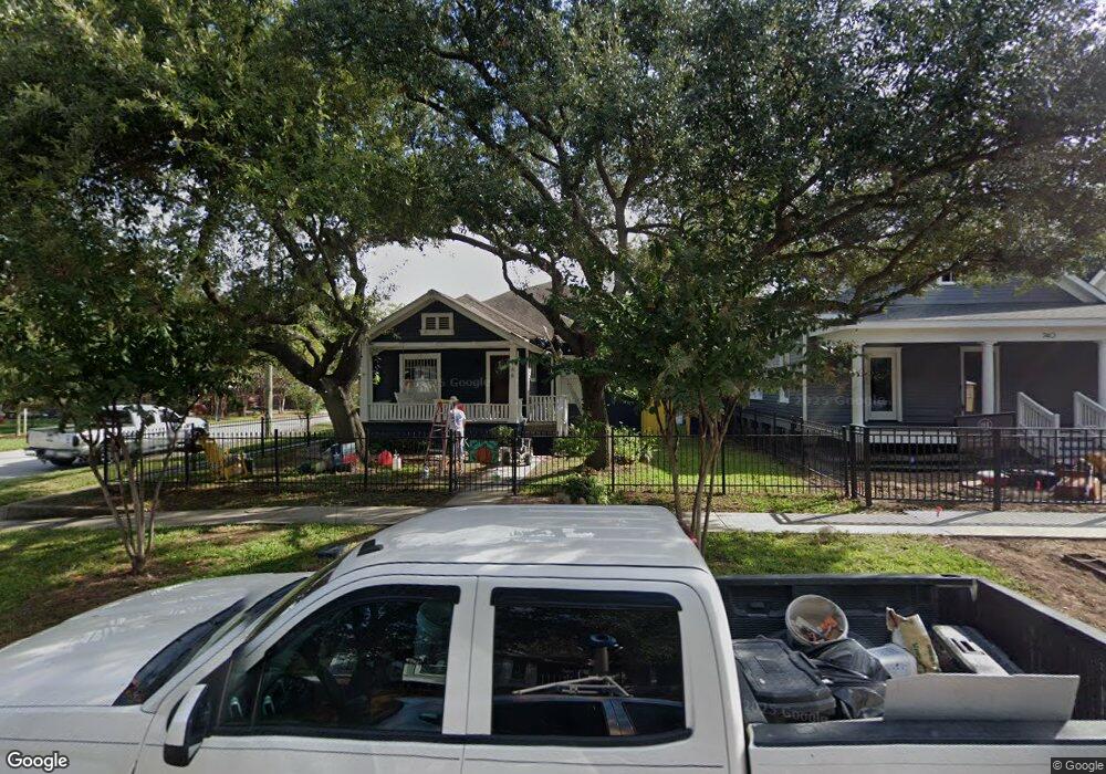 746 Cortlandt St, Houston, TX 77007 - photo 1