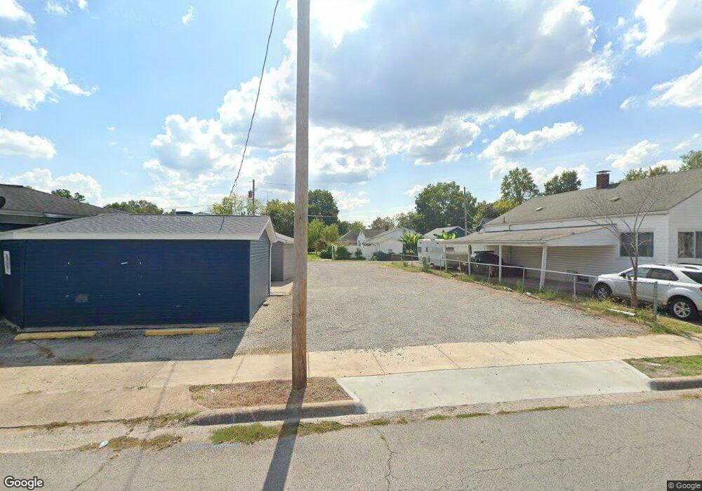 2005 Gartside St, Murphysboro, IL 62966 - photo 1