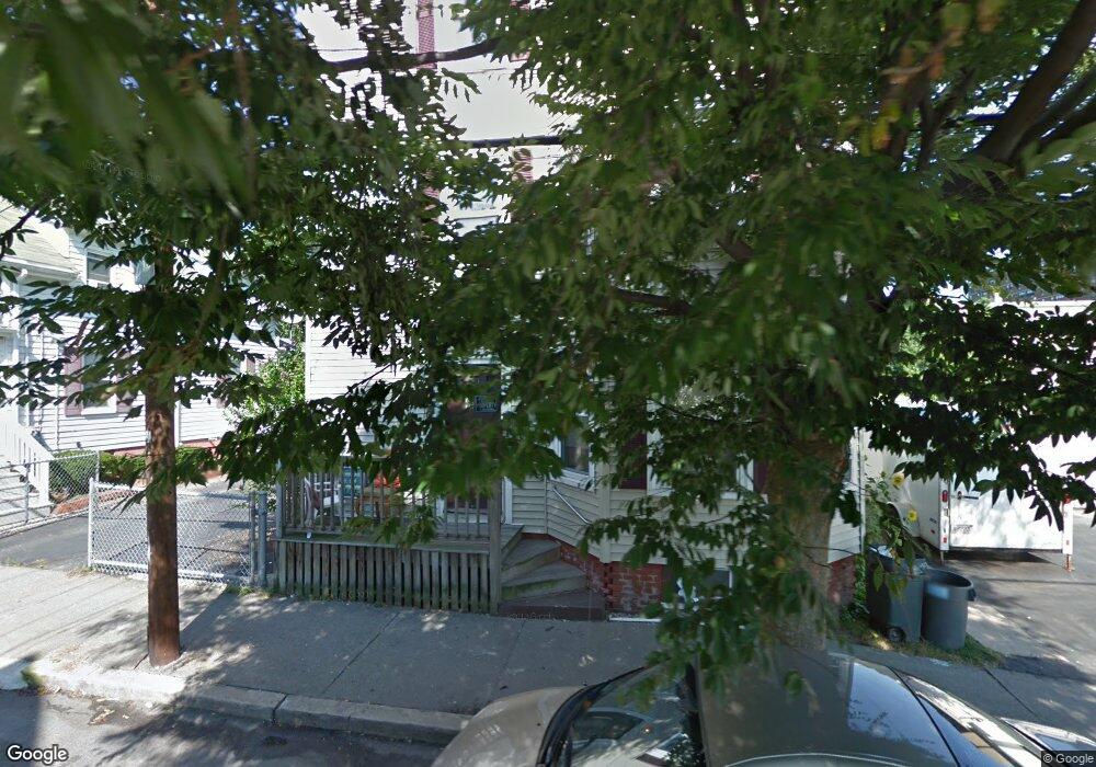 26 Astor St unit 1, Lynn, MA 01905 - photo 1