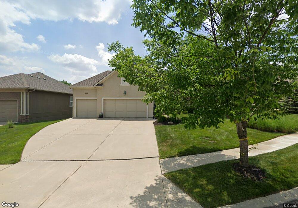 19421 W 98th St, Lenexa, KS 66220 - photo 1