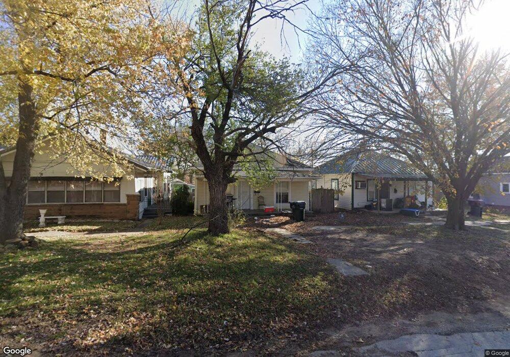 404 S 5th St, Henryetta, OK 74437 - photo 1