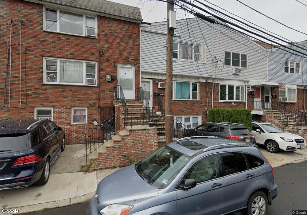 29 Alan Terrace unit 29, Jersey City, NJ 07306 - photo 1