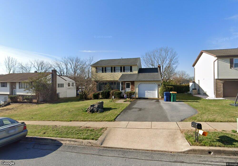 910 Clover Dr, Reading, PA 19610 - photo 1