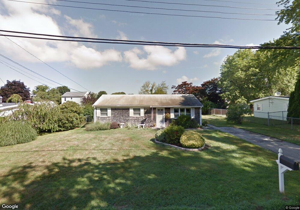 11 Reardon Dr, Middletown, RI 02842 - photo 1