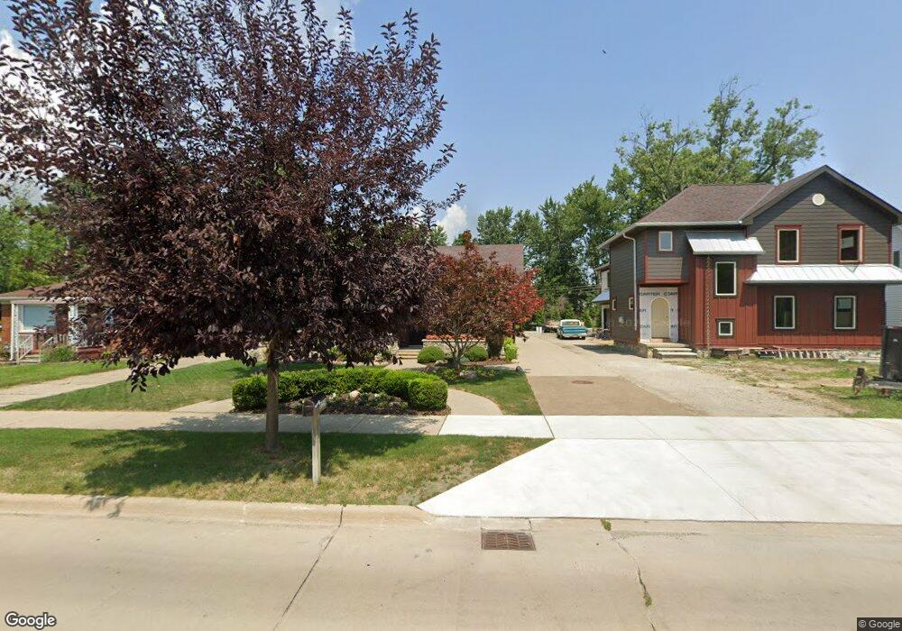 8550 Macomb St unit Bldg-Unit, Grosse Ile, MI 48138 - photo 1