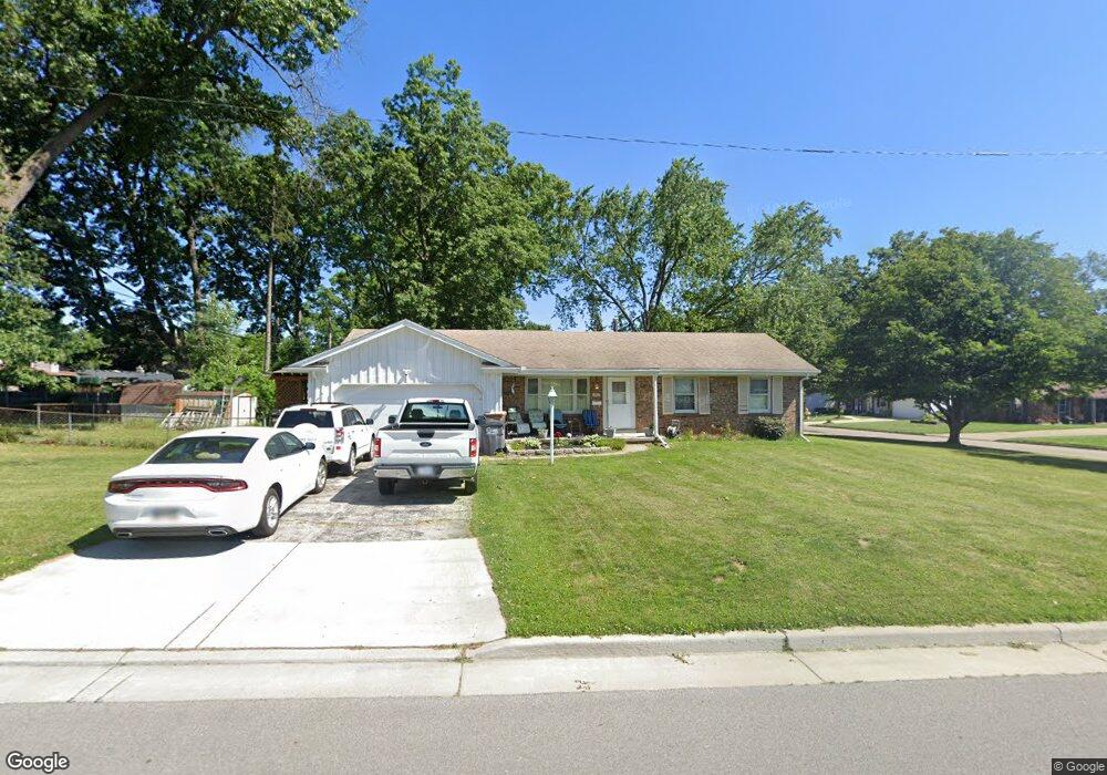 2052 Bucklew Dr, Toledo, OH 43613 - photo 1