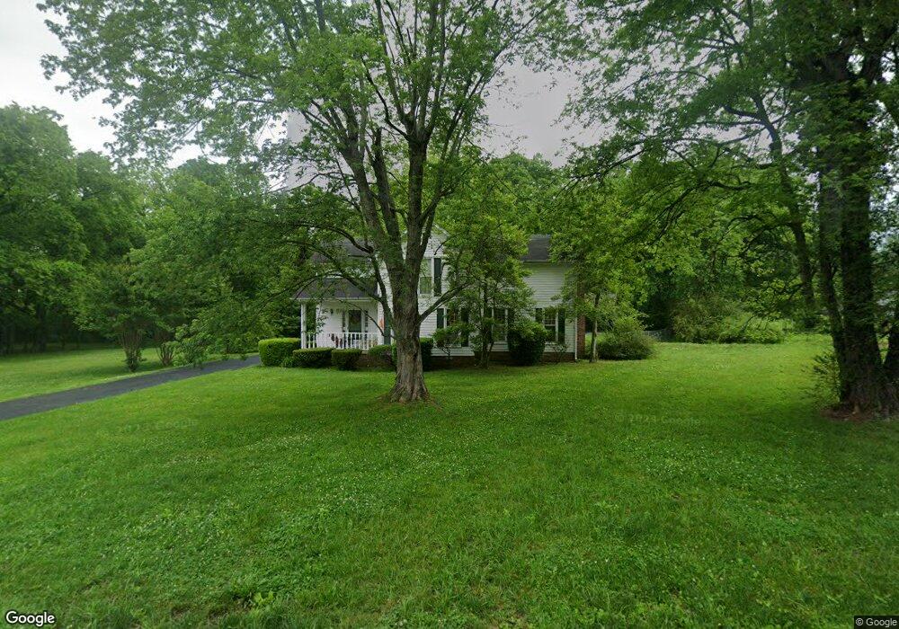 215 Stardust Dr, Shelbyville, TN 37160 - photo 1