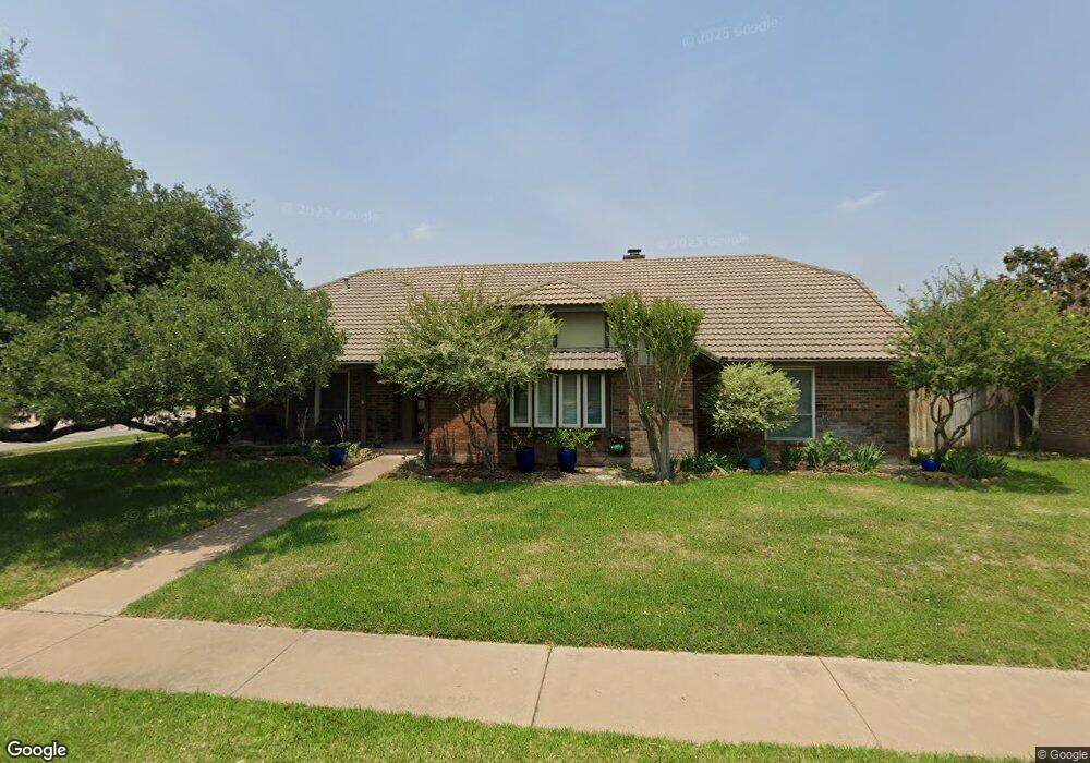 301 Eagle Dr, Bedford, TX 76021 - photo 1