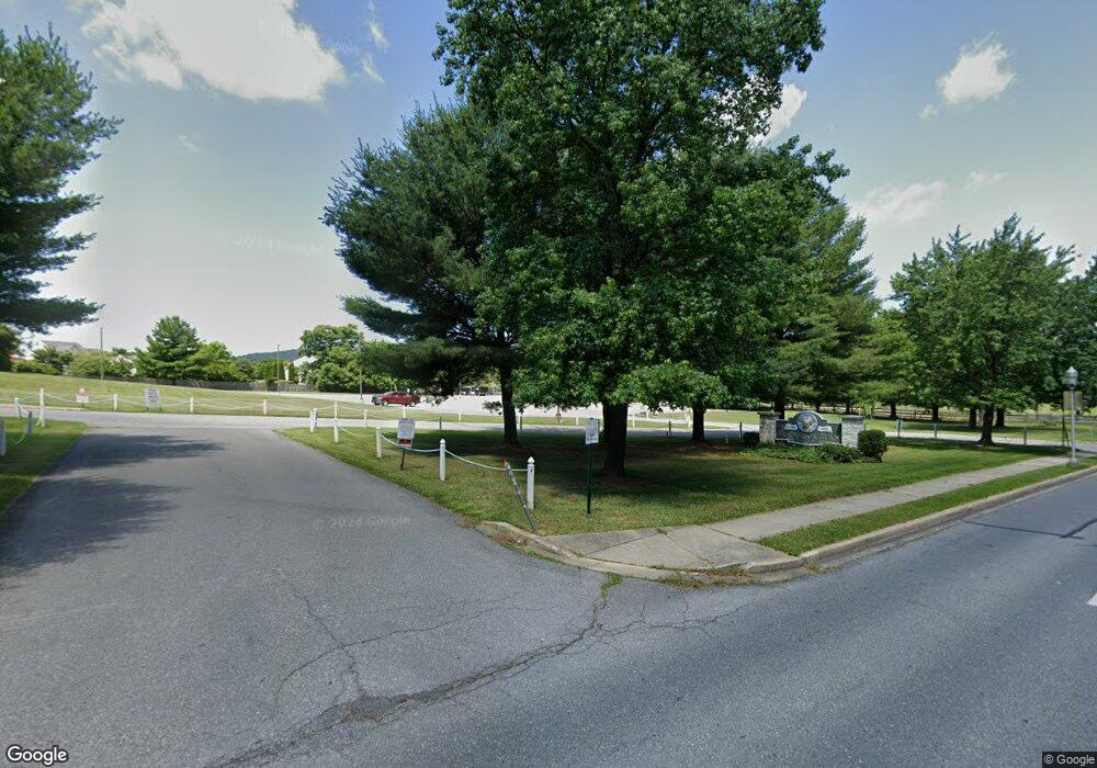 289 Willowdale Dr, Frederick, MD 21702 - photo 1